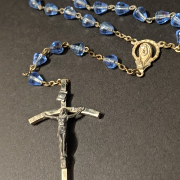 Vintage Big Blue Faceted Crystal Rosary - Picture 2 of 8